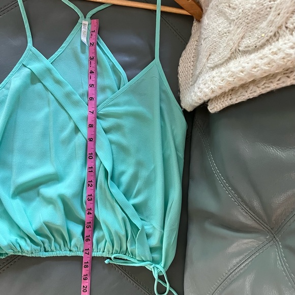 Pretty NINE BIRD Mint SEXY Spring Summer STRAPPY HALTER TOP L - Picture 9 of 10